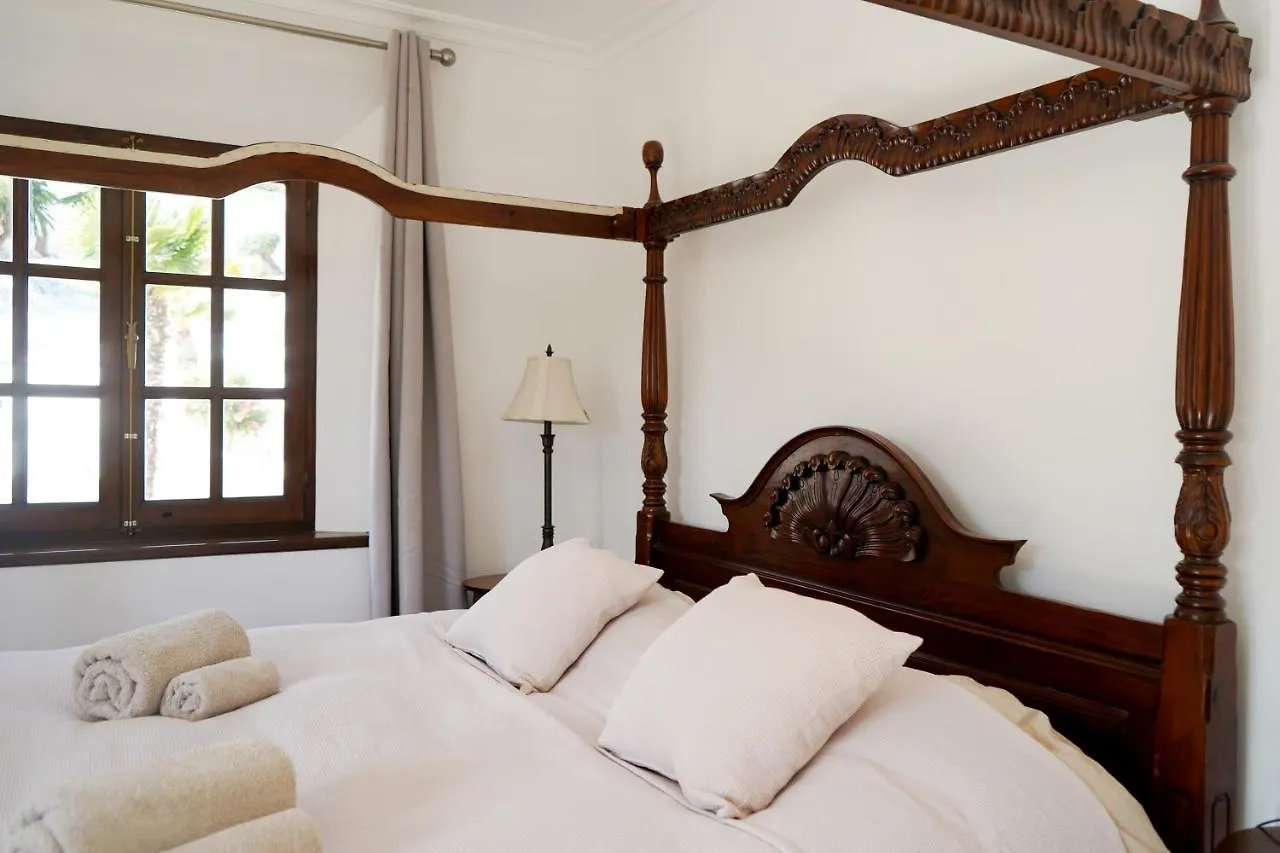 Huge Golf And Spa Mansion 8 Min From Puerto Banus Estepona Holiday home