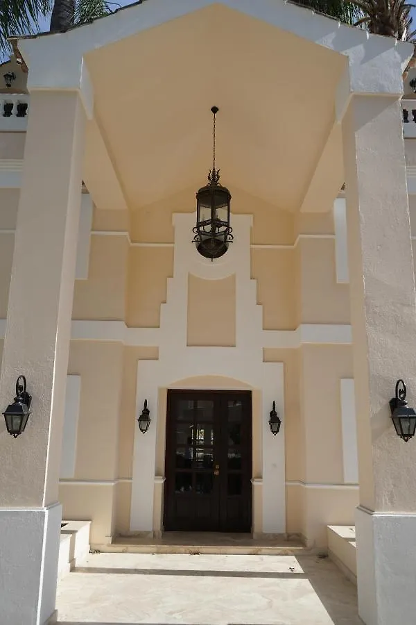 Huge Golf And Spa Mansion 8 Min From Puerto Banus Estepona Holiday home