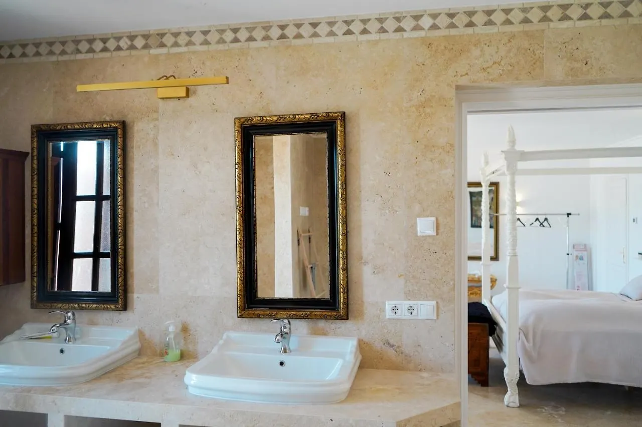 Huge Golf And Spa Mansion 8 Min From Puerto Banus Estepona Holiday home