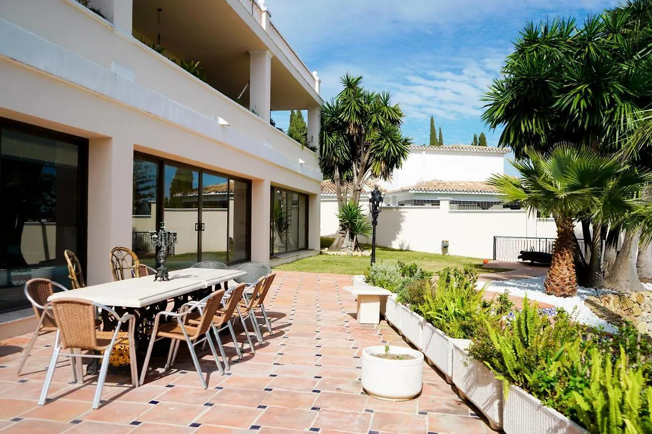 Huge Golf And Spa Mansion 8 Min From Puerto Banus Estepona Holiday home